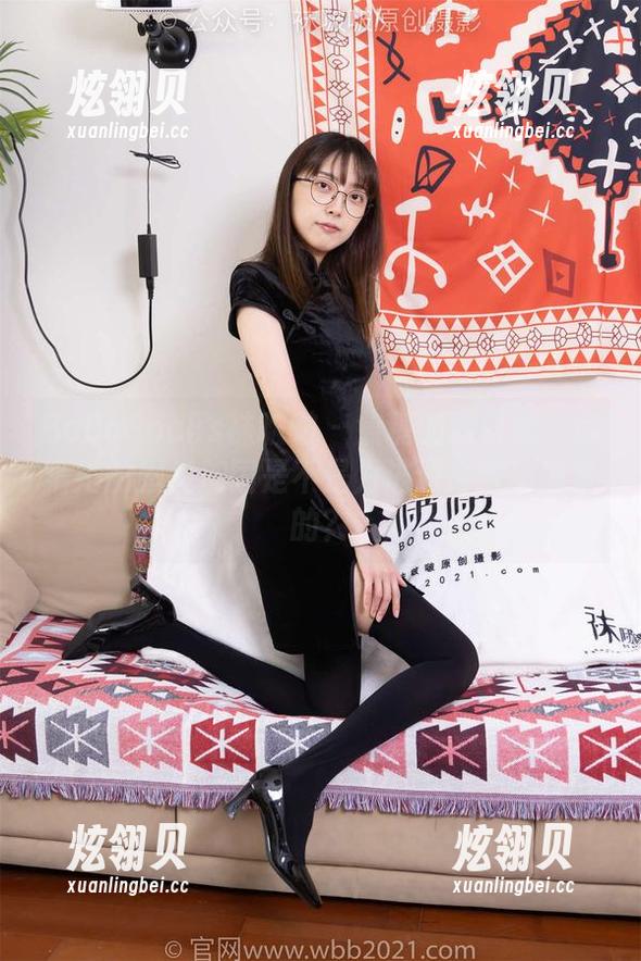 BoBoSocks袜啵啵 - 焦糖的薄白丝：你猜她的脚尖加固是不是为逃避摔跤而准备的？