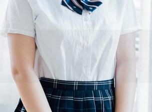 BoLoli菠萝社 – 学妹AngelaLee李玲：写真合集，颜值与实力并存！