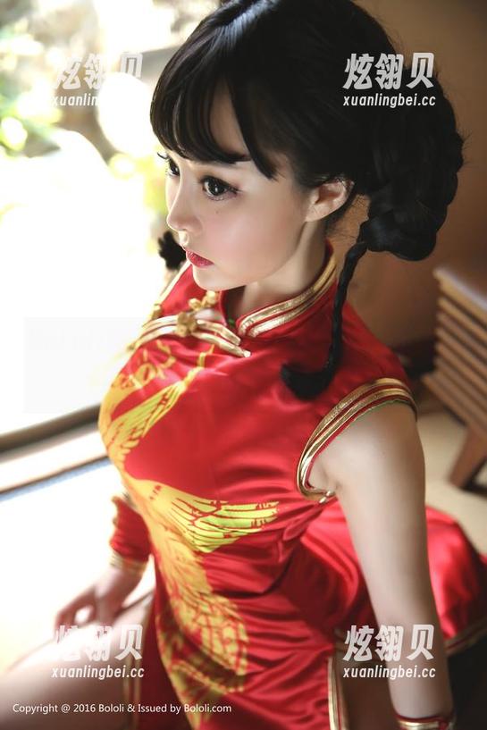 BoLoli菠萝社 - 天台之上的美图，王语纯真是不怕晒啊，快来下载！