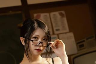 Leah梓未婚纱图集：准备好了吗？下载后请查收你的梦幻婚礼邀请函！