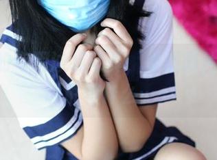ROSI的专用泳装写真，每张图片都像在诉说着什么……