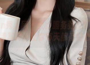 Xiuren秀人网 – 女仆服务到位！唐翩翩的免费写真，让你每天都有好心情！