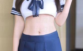 Xiuren秀人网 – 最新写真集：看糯米NM如何用长裙与黑丝勾勒出魅惑的轮廓！