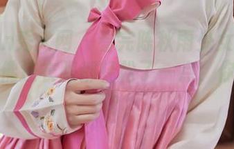 Xiuren秀人网 – 看完陈秋雨少女全集原图，仿佛连衣服都轻松了一点，你信不信？