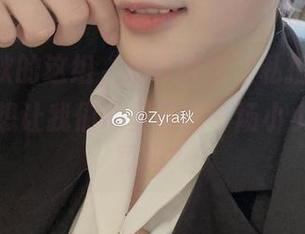 Zyra秋的这组“赎罪修女”私拍合集，难道是想让我们心里闹这一场小小的罪与罚吗？