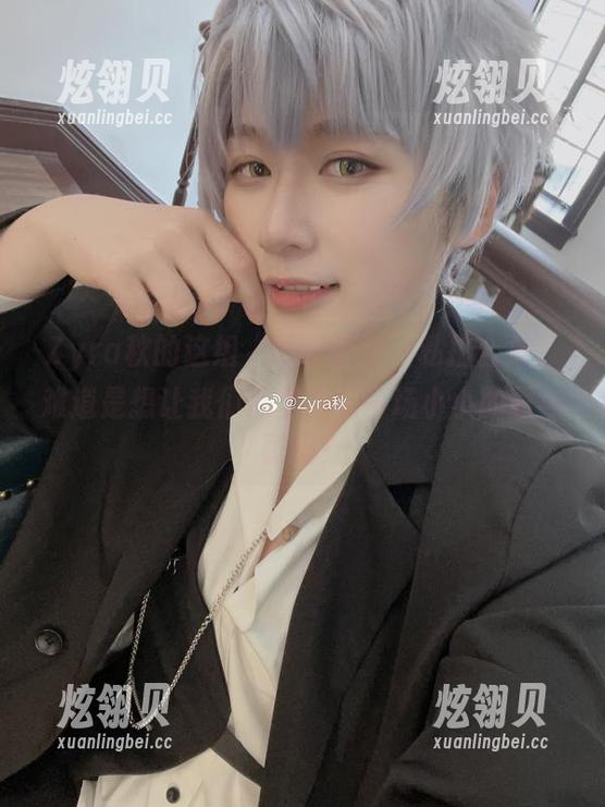 Zyra秋的这组“赎罪修女”私拍合集，难道是想让我们心里闹这一场小小的罪与罚吗？