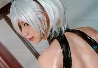 当兔女郎遇上izumi泉桃子：原图里的故事，壁纸上的幻想！