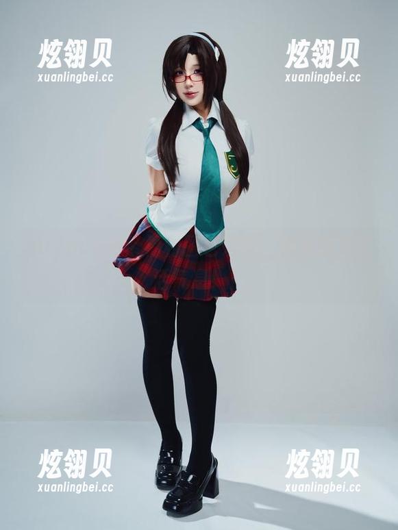 puypuy吊带福利图包发布，瞬间提升生活气息！！