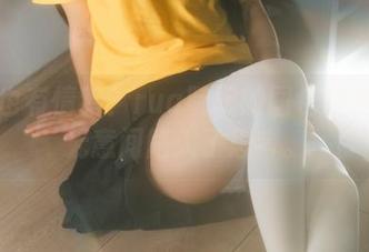 眼镜也有情绪？rua阮阮的图包精选让我无意间陷入了思考。