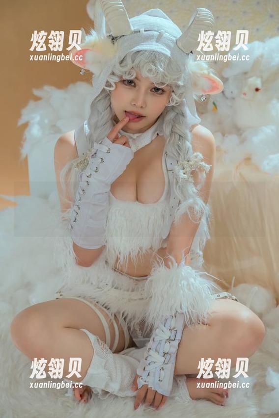 七月喵子甩来的原图，死之宫环奈的资源，心里有点小雀跃…