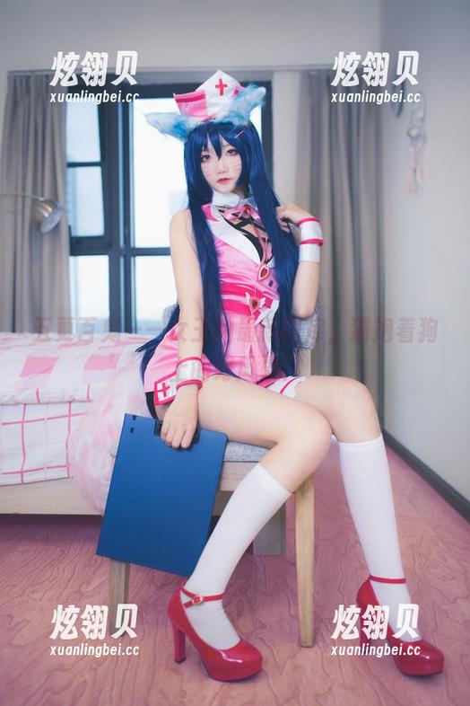 五更百鬼——女王的最新图库，猫抱着狗上的好风景！