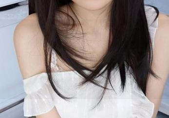 发条少女yoki夏末壁纸合集：让你觉得自己也在海边度假的同时，喝杯冰饮，别说我没提醒你哦！