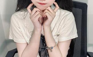 大肉丸Amiee的御姐cos作品，真的是看了让人怀疑人生的高颜值！