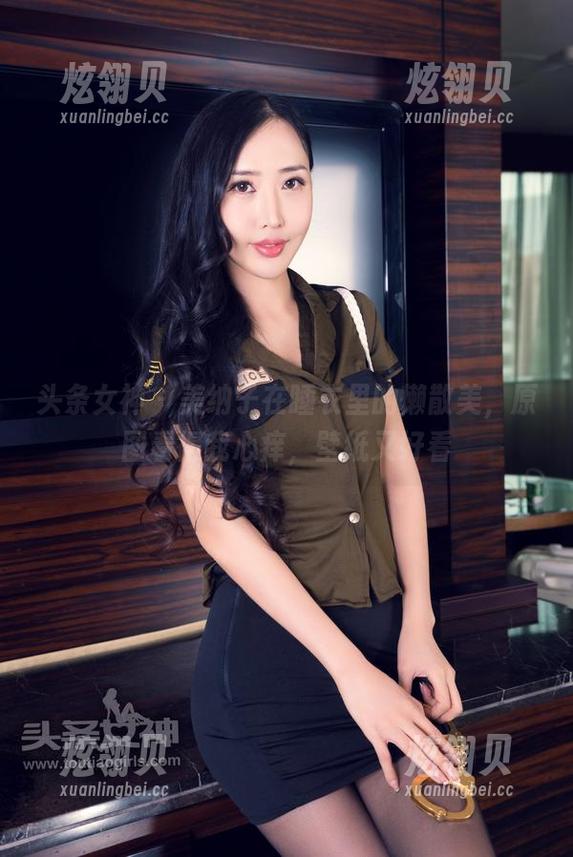 头条女神 - 美纳子在睡衣里的懒散美，原图看得我心痒，壁纸又好看