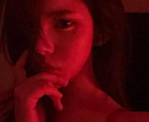 微密圈 – 奔跑的晶骡儿蕾丝写真，高清照片中的调皮俏皮瞬间