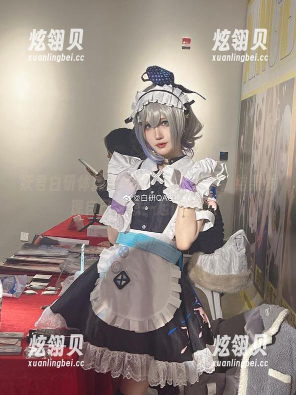 妖君白研体操服写真：我下载了，结果发现自己也想一起做体操！