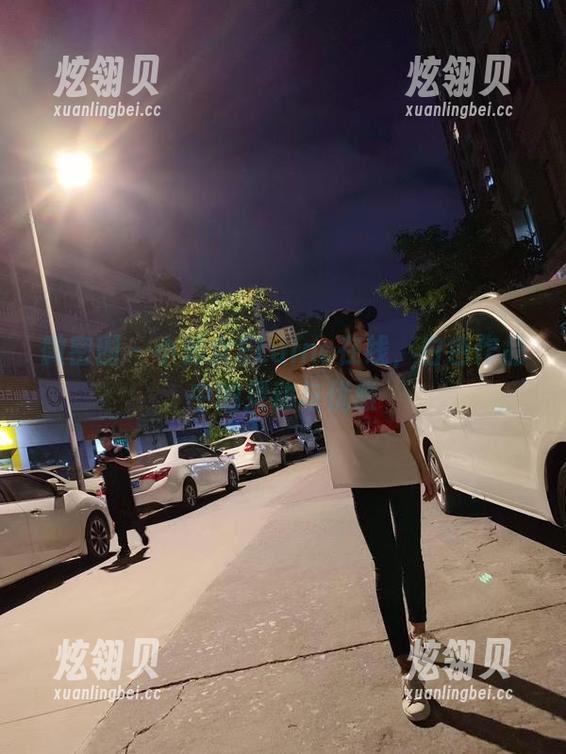 微密圈 - 小仙女ELaine在线，白色作品中的灵动与优雅