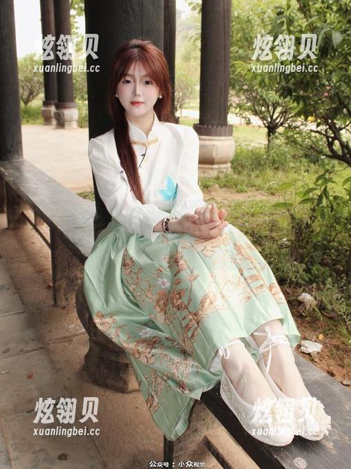 小众视觉 - 兰兰少女图包：裙子飘飘，少女瞬间变魔术，谁能说不？