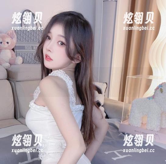 白开水毛衣定制版？小小奶瓶儿的写真套图让我迷了！