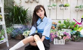 尤果网 – 佟蔓美足图集：下载后小心哦，可能会让你无法自拔！
