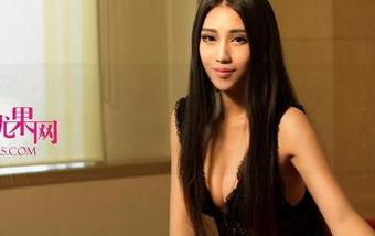 尤果网 – 只需一眼！毛COCO的女友图片大公开，快来围观她的魅力分享！
