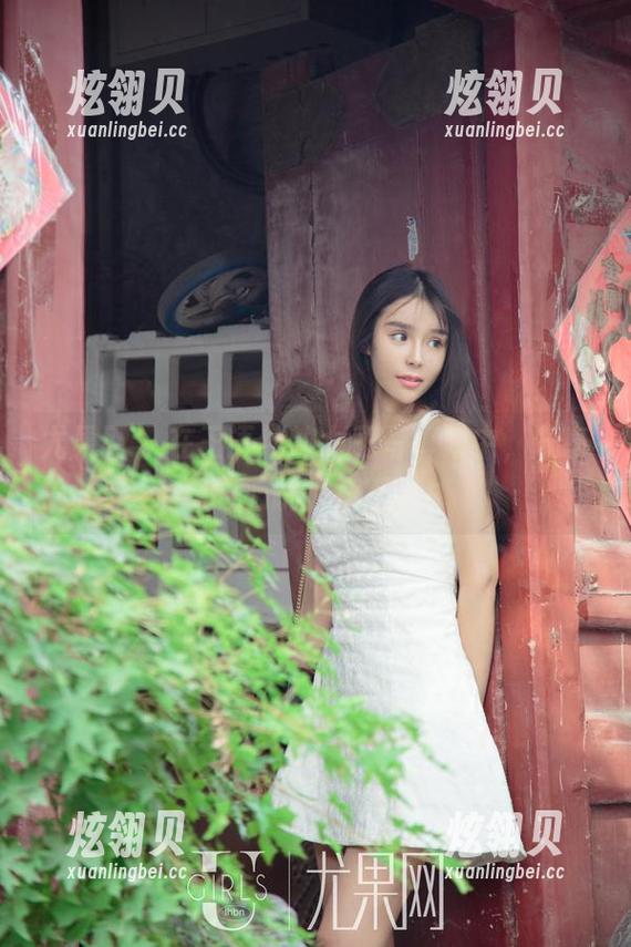 尤果网 - 在王语纯的女王写真集中，分享我的心跳加速瞬间！