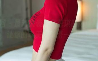 尤果网 – 最新来袭：黛蓓琪的肉丝写真集，让你的审美和味蕾一起狂欢！