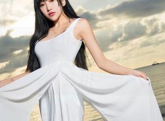 推女神 – 我本来只想看看泳装，结果歆小兔chobits的作品直接吸引了我的全部注意力！