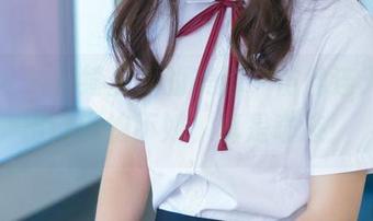 推女神 – 看绮里嘉的美脚，仿佛连天鹅都出门自愧不如，真是奇迹！