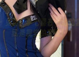 推女郎 – 免费？李七喜在泳池的套图简直就是视觉的享受！