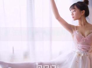 果团网 – 看！王语纯带来了她的肉丝写真资源，能抗拒吗？