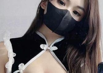 微密圈 – 精选图片集中！桃沢樱呀的油亮时刻，仿佛连我手里拿的薯片都开始发光了，太魔幻了吧！