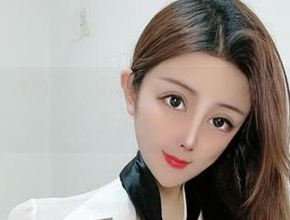 微密圈 – 泳池里的海豚baby：图包分享，清新感瞬间提升！