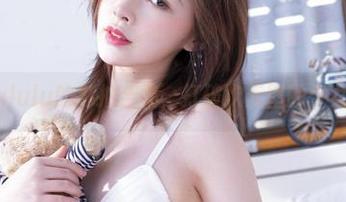 白露Bululu的私拍合集，打破次元壁的少女魅力！