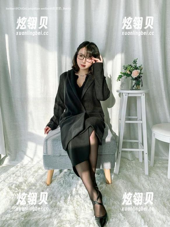 在皮皮奶可可爱了啦油亮的世界里，图片与资源交织出无尽遐想