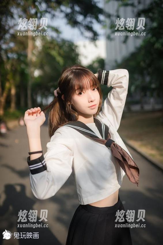一言不合就高清！祖木子的吊带照，让我对‘轻松’这词有了新理解！
