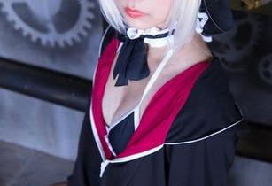 神乐坂真冬的恶魔女仆写真：一瞬间，我觉得自己进入了奇幻世界