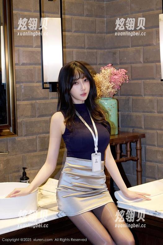 秀人网 - 水手服VS伊诺，高清图册里的小宇宙