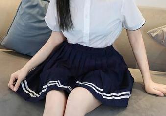 秀人网 – 免费分享优琪琪子yuki最新的礼服照片，这种优雅好想每天都有！
