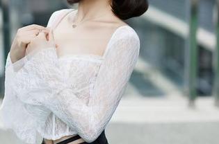 秀人网 – 猫咪巨臀妹妹的镂空私拍：原图里的暗示，偷偷撩拨你的心。
