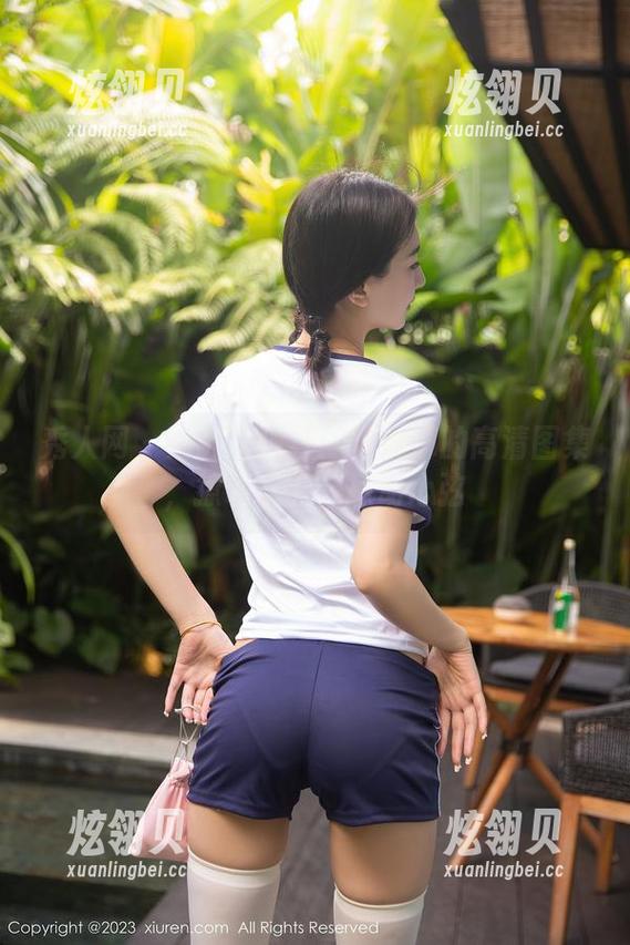 秀人网 - 浴缸也疯狂：芈琳娜的高清图集，撩动水面，撩动心弦