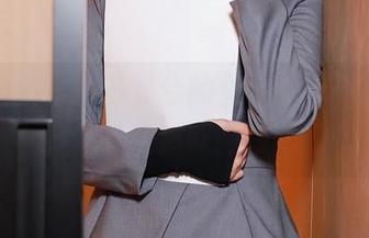 秀人网 – 下载苏曼兮的女仆写真，顺便问问她家猫咪的想法