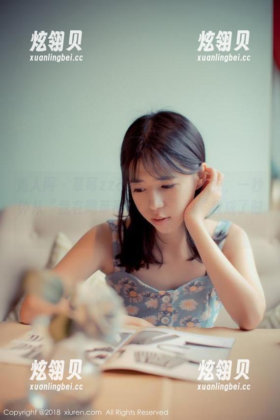 秀人网 - 草莓zz在线：高清连体衣，一秒钟从“我在喝草莓zz奶昔”到“我成了时尚达人”!