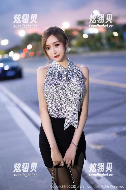 秀人网 - 没见过这么粉嫩的糖果色！韩静安的图包你绝对得下载看看。