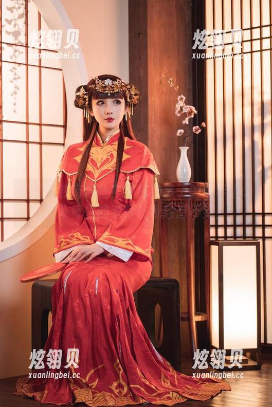 图册竟然有这些？肉扣热热子的《年上の韵》奇怪的老师让我意想不到！