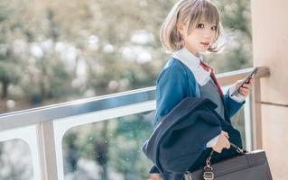 花柒Hana说：我的美脚也能cos出无限可能，来看看我的图集吧！