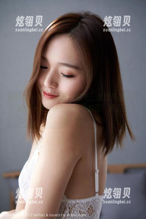 蜜桃社 - Gina的纯白时光：原图外加套图，像是一封写给自己心情的信，满是轻盈和不羁