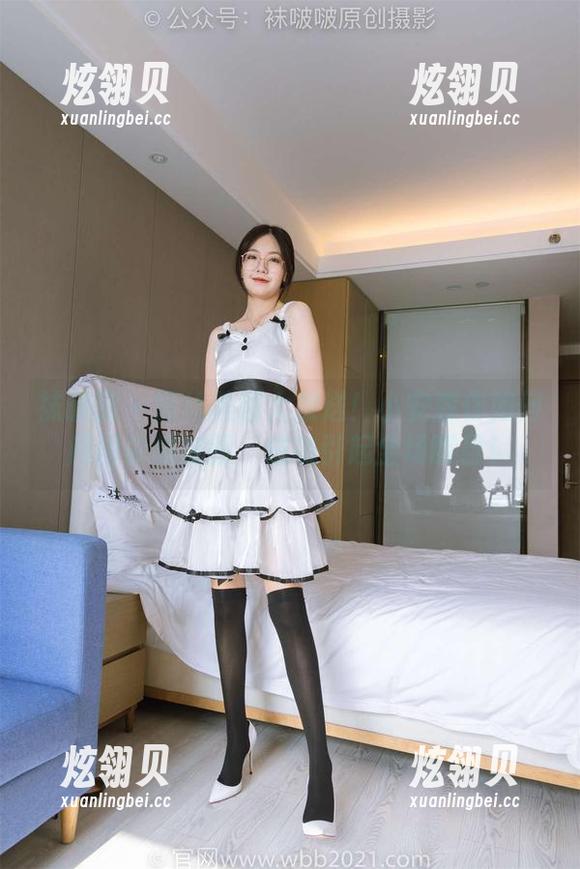 袜啵啵 - 黑丝美图大放送！小安教你如何用脚尖微加固，成功引起全场瞩目！