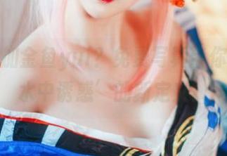 连体衣加金鱼yui？免费写真带你认识‘水中诱惑’的新定义！