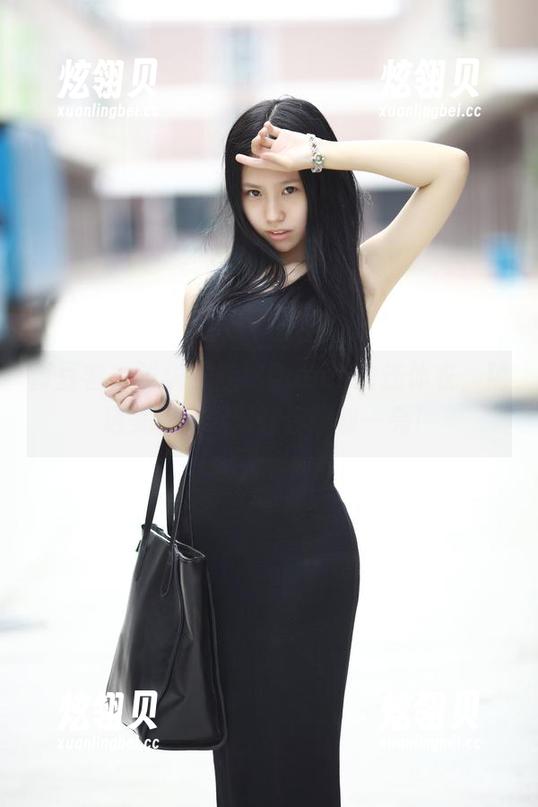 青豆客 - 说说王婉悠Queen的连体衣，精选美图，绝对让你眼前一亮！
